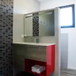 Contemporary With Pool In Sommières