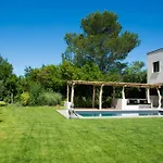 Contemporary With Pool In Sommières