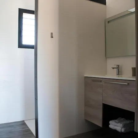 Feriehus Contemporary With Pool In Sommières