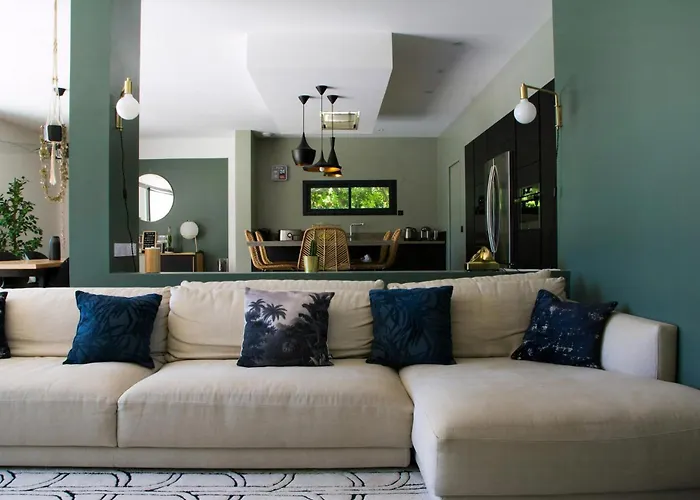 بيت للعطل Contemporary With Pool In Sommières